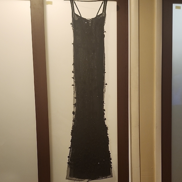 Oh Polly Black Sequin Maxi Dress - Picture 8 of 15
